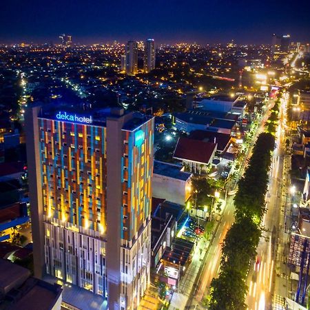 Deka Hotel Surabaya Hr Muhammad Exteriér fotografie