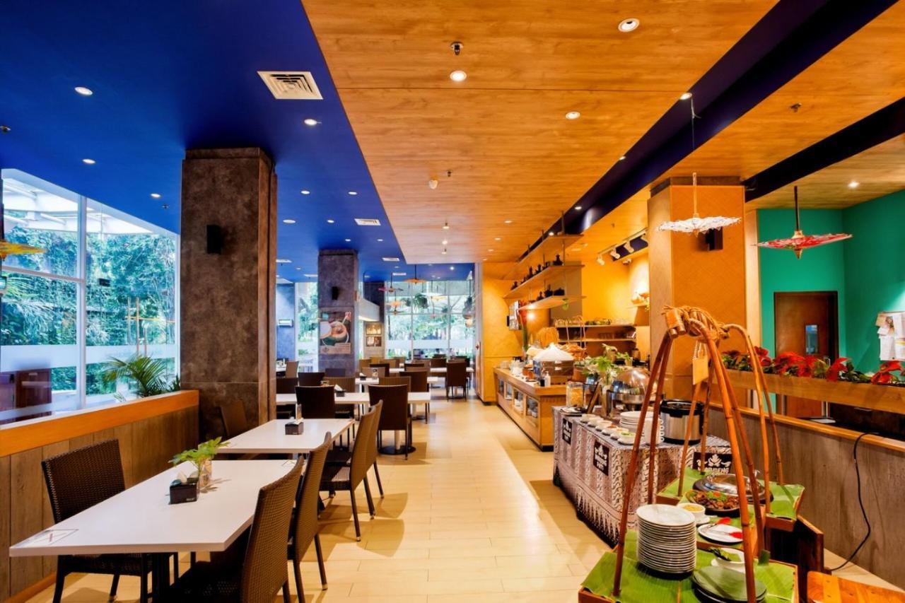 Deka Hotel Surabaya Hr Muhammad Exteriér fotografie