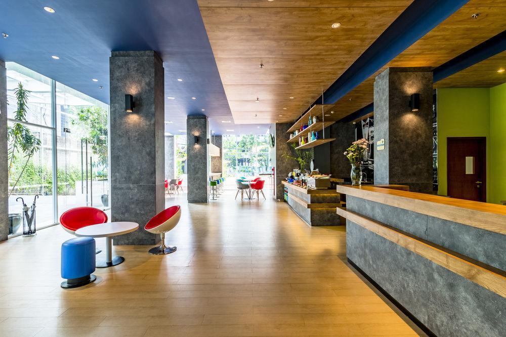 Deka Hotel Surabaya Hr Muhammad Exteriér fotografie