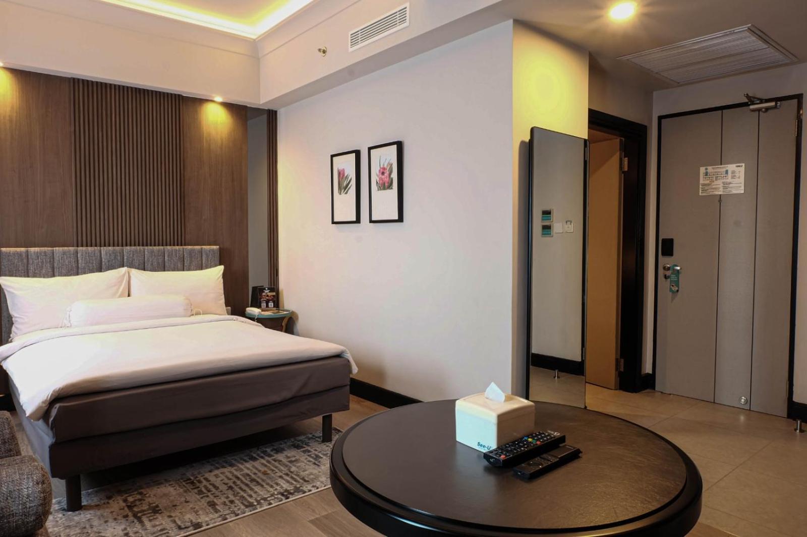 Deka Hotel Surabaya Hr Muhammad Pokoj fotografie